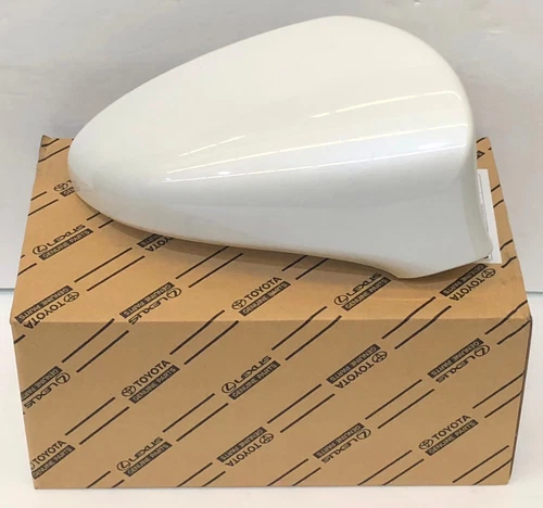 LEXUS OEM PASSENGER SIDE OUTER MIRROR COVER 2011-2014 CT200H 077 WHITE
