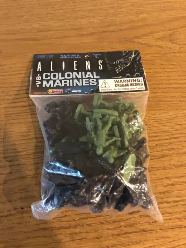 Previews DST NANOFORCE EMCE TOYS ALIENS VS. COLONIAL MARINES 35 plastic figures