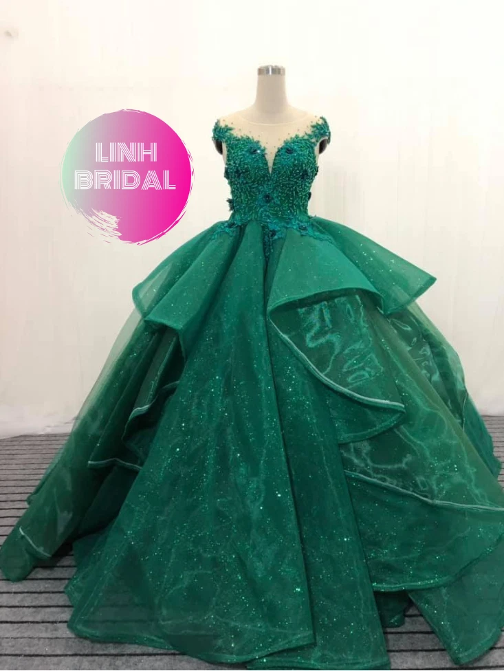 Green prom deals dress with flowers