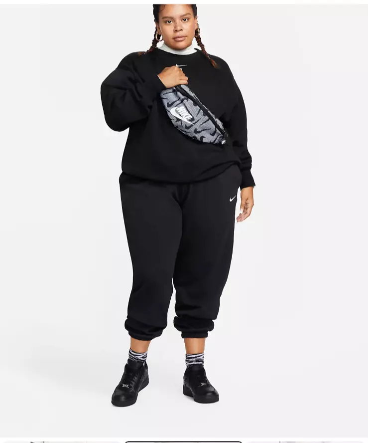 How To Style A Plus Size Sportswear Look For Fall, Nike