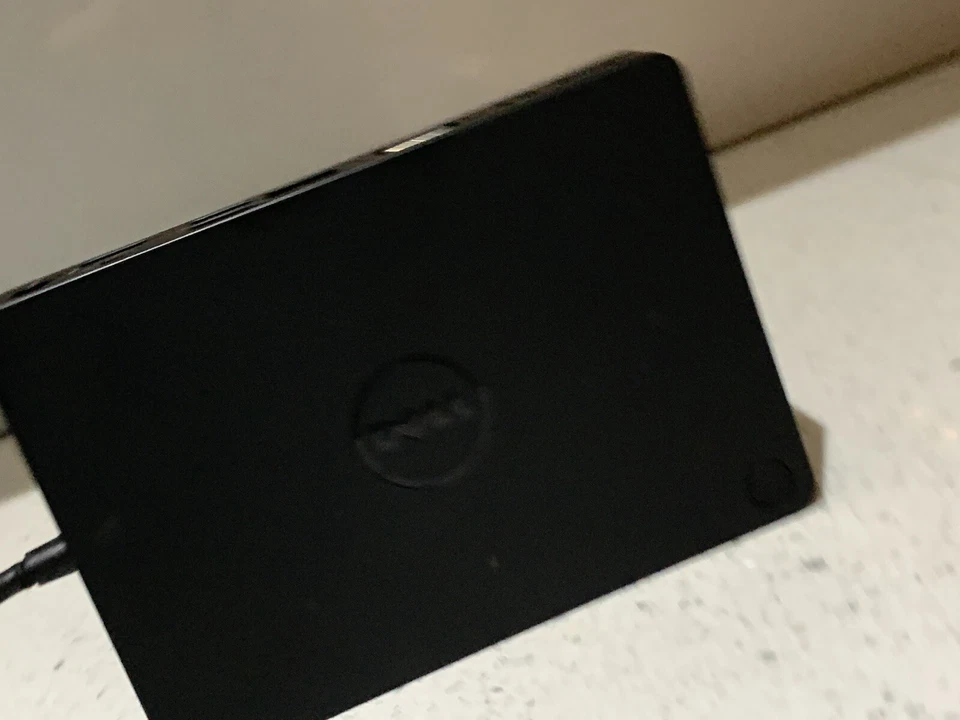 Dell 4K USB-C Docking Station K17A, UHD Display - WD15 K17A 9VHJ7 +Power Supply - Image 4 of 4