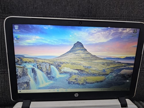 H1831 HP 15-P245SA - INTEL i3-5010U@2.10GHz - 250GB SSD - 8GB RAM - WINDOWS 10 - Picture 2 of 19