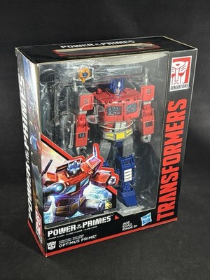 Hasbro E1147 Transformers Generations Power of The Primes Optimus Prime Figure