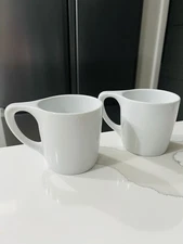 Brand New Set 2 Modern notNeutral Lino 10oz White Porcelain Tea Coffee Cups Mugs