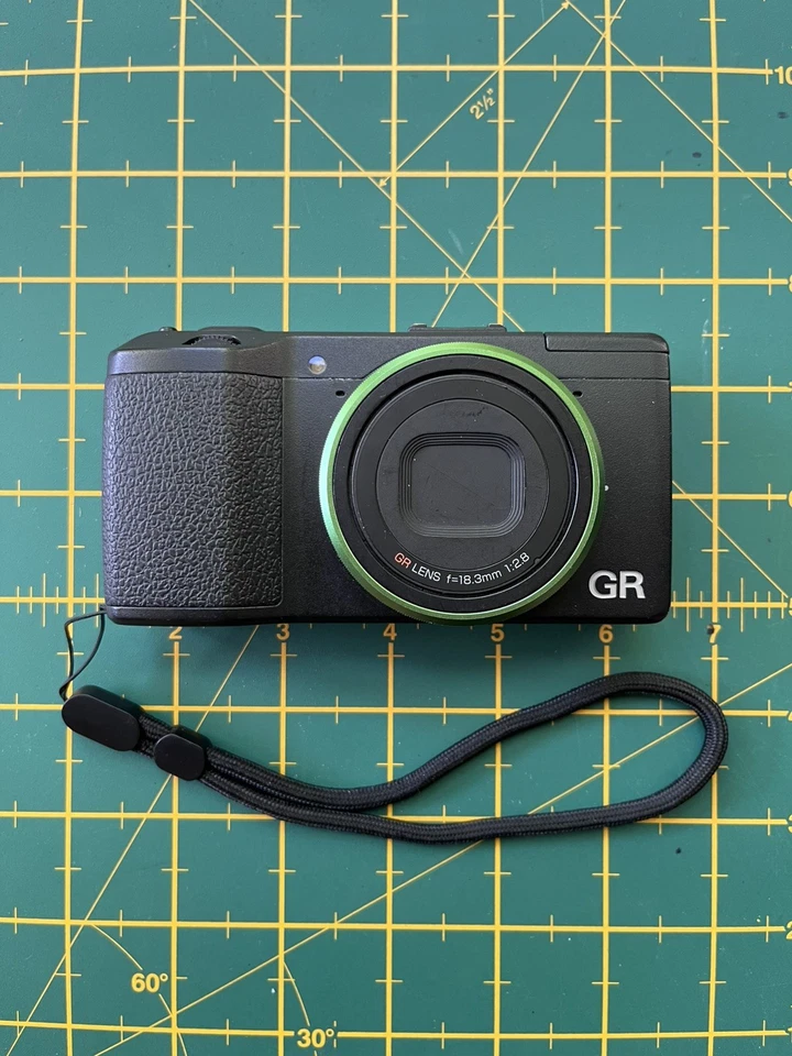 Cámara digital compacta Ricoh GR 1 16,2 MP Foto 2 de 4