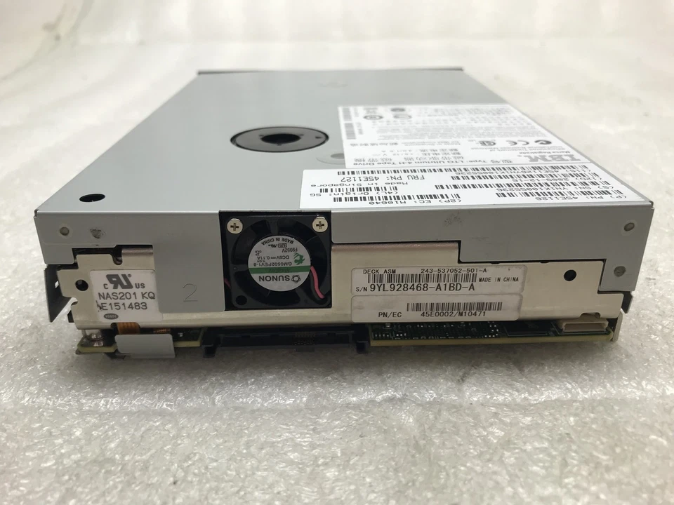 IBM 5746 LTO4 Half High SAS internal Tape Drive 45E1126 45E1127 - Image 4 of 4