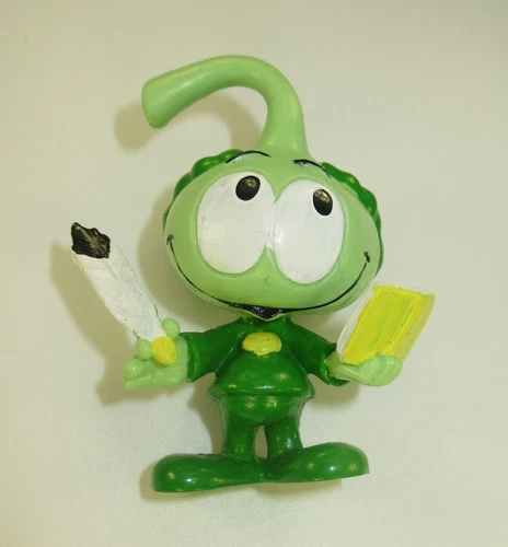 Tooter The Poet 1983 Snorks PVC Figure by Schleich Vintage Old Store Stock  1