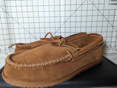 NEW-Mens Size Manitobah Mukluks Moccasin Cabin Loafer Fur