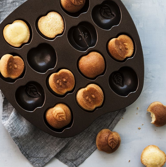 Nordic Ware Apple Slice Cakelet Pan | eBay