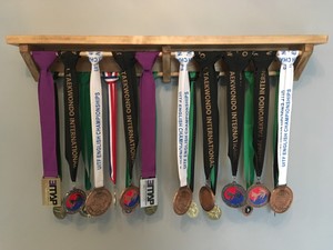 display medal shelf gift 80cm hanger trophy rack holder