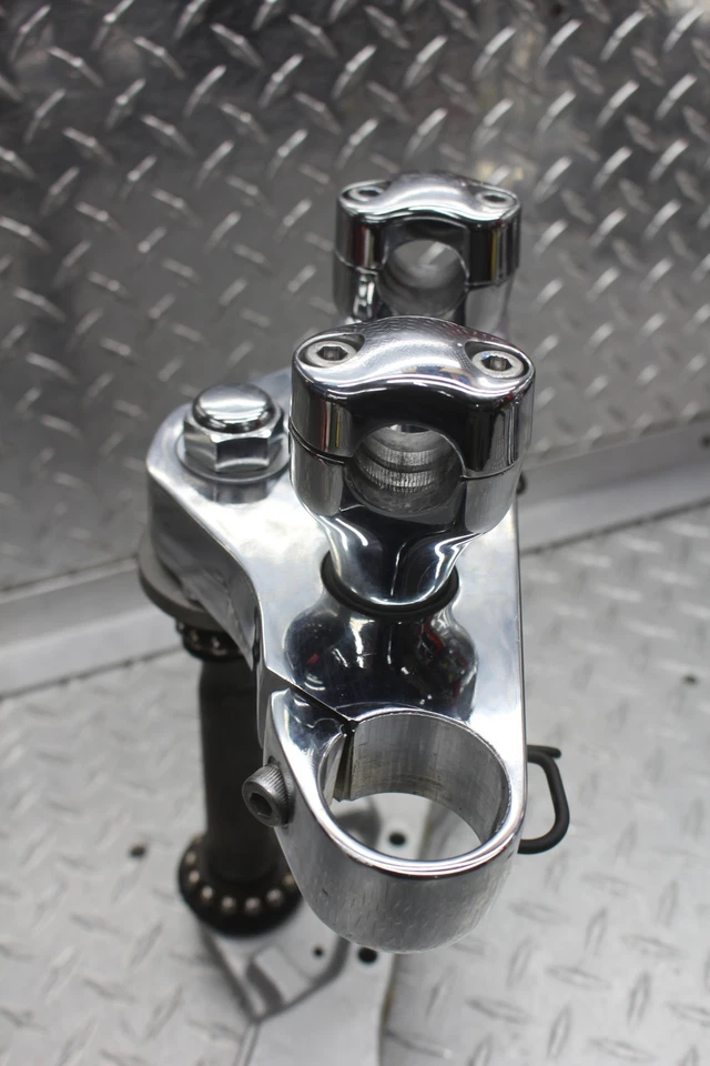 Yamaha V Star 650 XVS650A 2006 clásico horquilla delantera abrazadera superior inferior triple árbol Foto 3 de 4