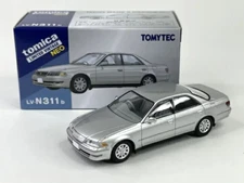 Tomica Limited Vintage 1:64 Toyota Mark II 2.0 Grande Metal Diecast Car LV-N311a