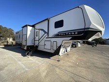 2026 Dutchmen Voltage V-Series 4250