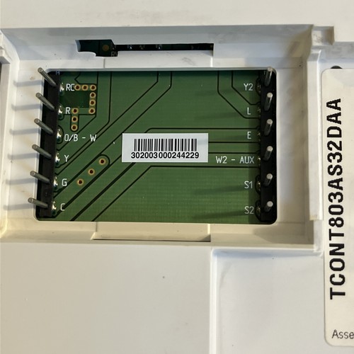 Trane TCONT803AS32DAA/TH8321U1030 7-Day Programmable Touchscreen Thermostat - Picture 12 of 16
