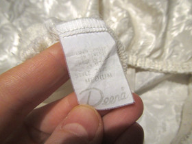 Deena Vintage Shiny Ivory Satin Half Slip Floral Leaf Swirl Design M