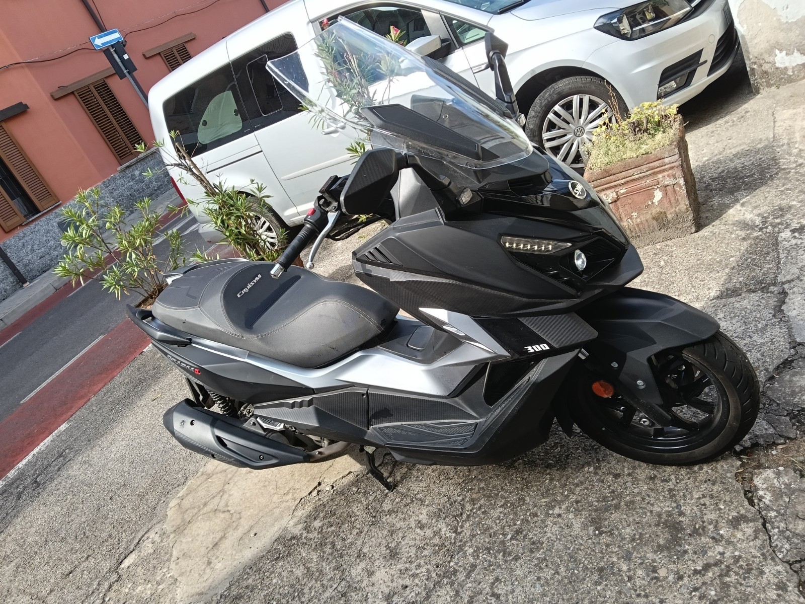 SYM Cruisym 300 – 2023 – 14.743 km – ABS+TCS foto 6