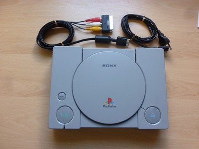 Sony Playstation PS1 Konsole SCPH-7502 - Getestet - SEHR GUTER ZUSTAND