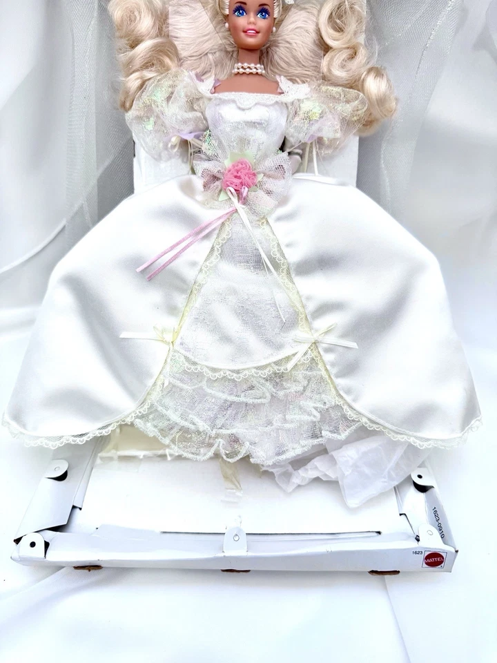 Barbie Dream Bride 1991 #1623 Vintage Satén Encaje Vestido de Boda Conjunto Foto 4 de 4