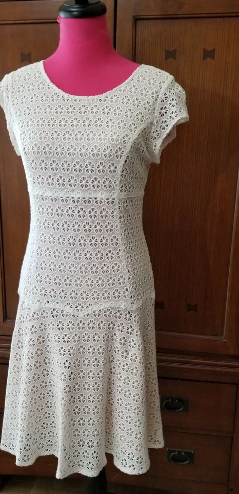 Vestido Nanette Lepore Crochet Ojales Talla 6 Blanco Línea A Vestido Manga Corta Forrado Foto 3 de 4