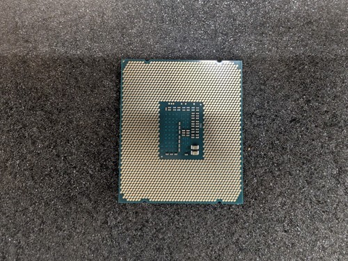 New, Intel, CM8064401724101S R202, Central Processing Units Intel Xeon Processor - Picture 3 of 4