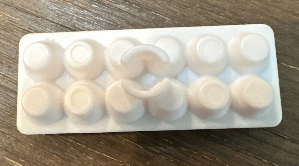 Boneca Barbie casa dos sonhos branca uma dúzia de ovos caixa encaixe Mattel 2013 - Imagem 3 de 4