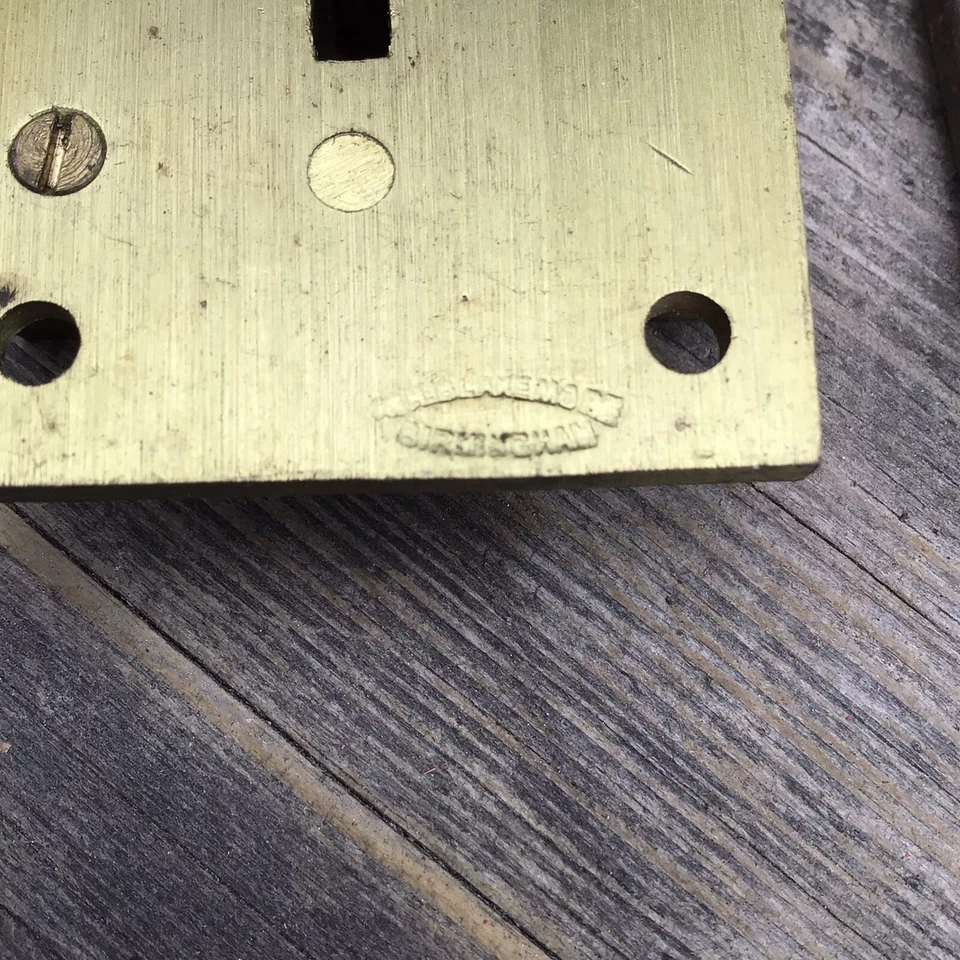 Old Vintage Antique Brass Furniture Lock With Key - Horizontal Lock Movement - Image 4 of 4