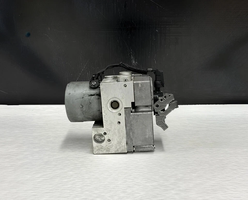 2000-2005 Cadillac DeVille ABS módulo bomba de freio antibloqueio sem freio ativo - Imagem 3 de 4