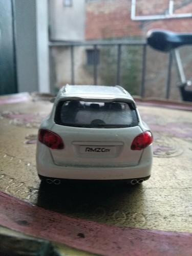 Porsche Cayenne Turbo S Made In China Rmz City - Foto 4 di 12