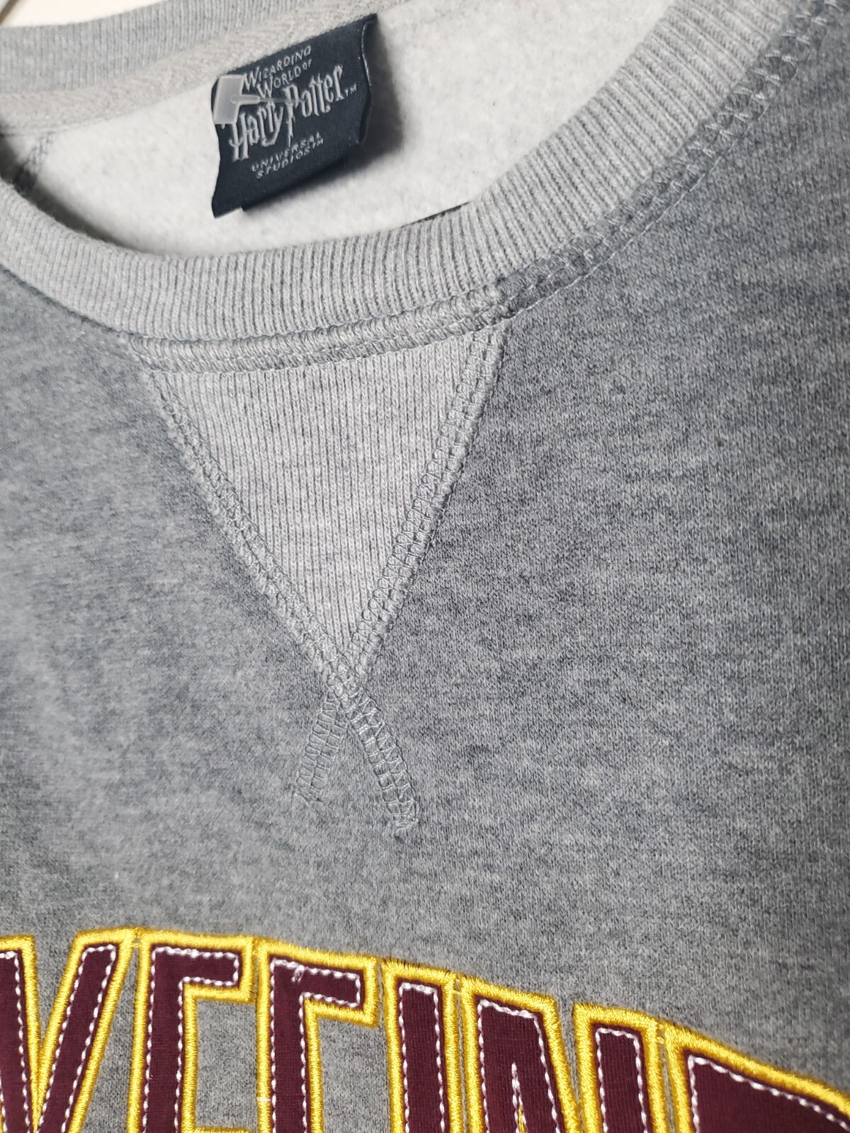 Universal Studios Authentic Gryffindor Sweatshirt… - image 12