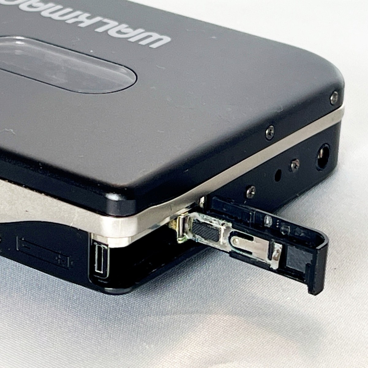 SONY WM-EX66 1992 Walkman W/Plug adapter Cassette Player Made in