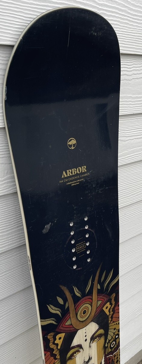 2024 Women's Arbor Cadence System Camber 144cm Snowboard $475 Grip