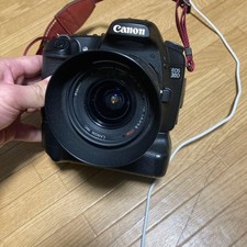Canon EOS 30D Digital SLR Camera with BG-E2 Battery Grip Used Condition
