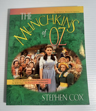The Munchkins of Oz SIGNED by Stephen Cox Jerry Maren + Munchkins 2002 pb