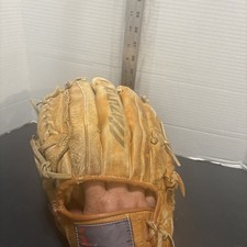 VTG Mizuno Lite Flex Right Hand RHT Baseball Glove Mitt MT1900