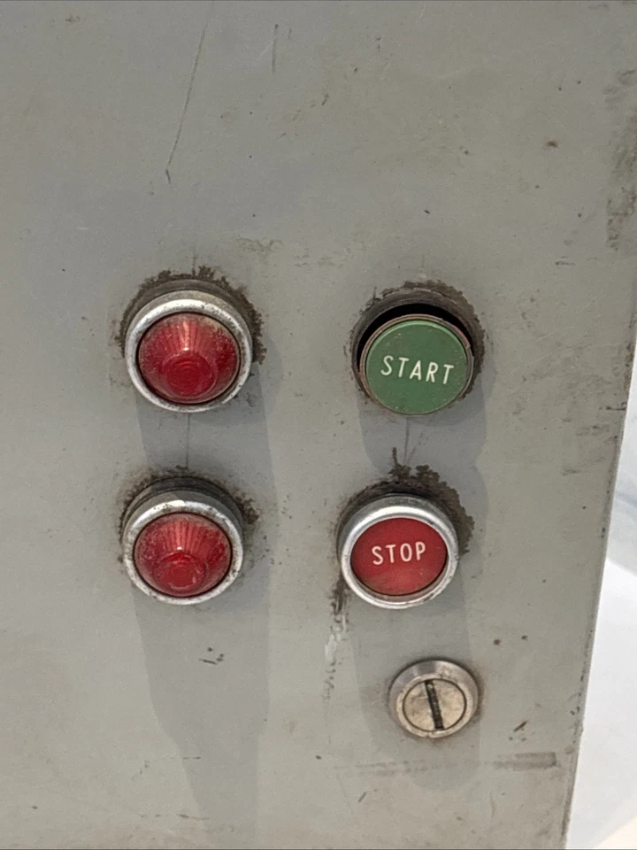 "Caja metálica 14x16x6"" con transformador variable Warner Electric 116CU (tal cual)" Foto 3 de 4