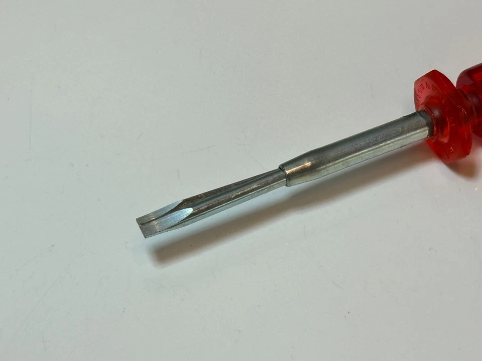 NOS Quick-Wedge No. 1834 Red Transparent Handle Flat Screw-Holding Screwdriver - Image 2 of 4