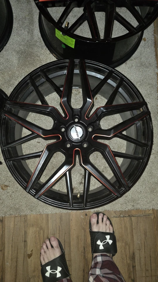 (Juego de 4) Llantas Shift H33 Spring 20x8,5 5x120 +35 mm negras/rojas llantas 20" pulgadas Foto 2 de 4