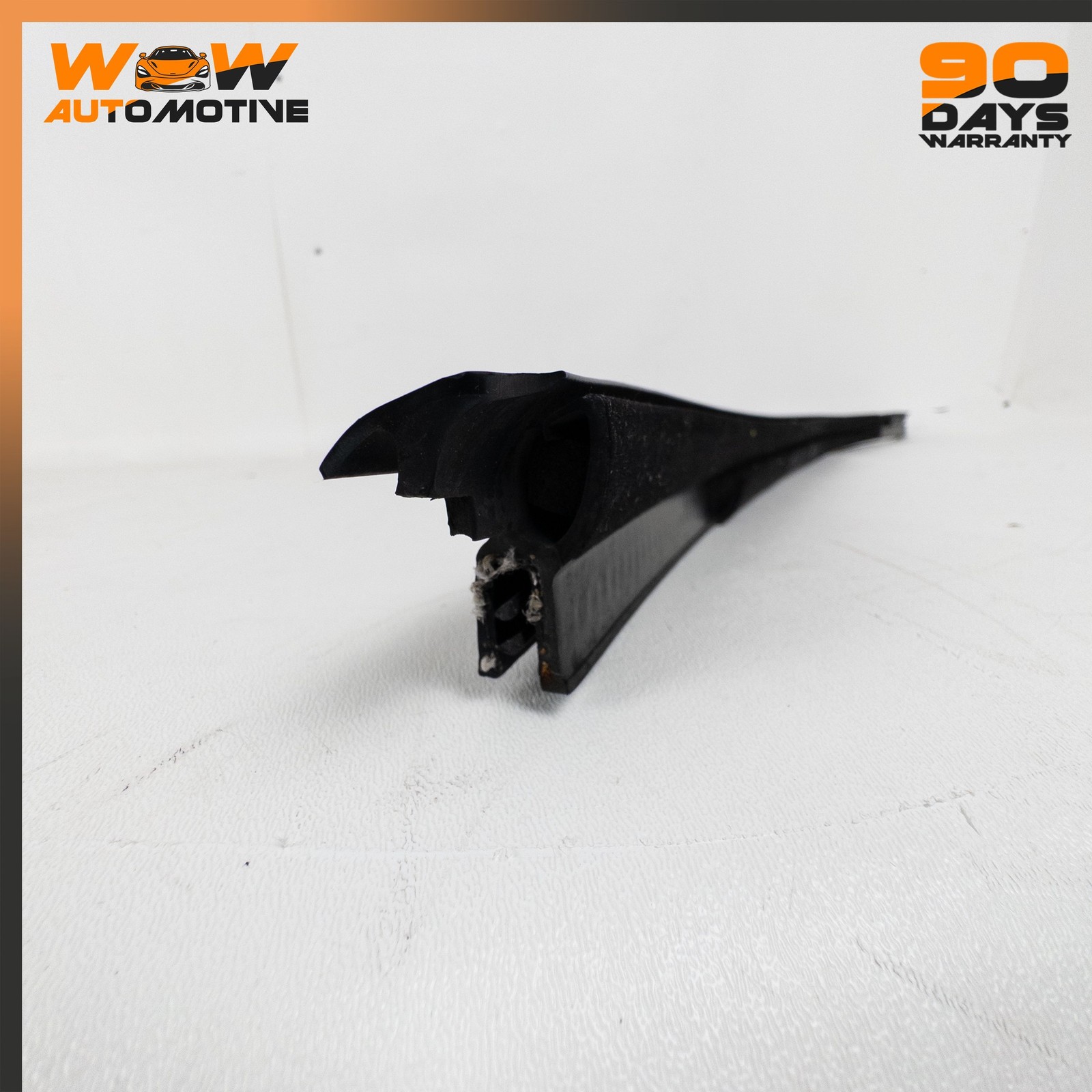 05-13 CHEVROLET CORVETTE C6 FRONT LEFT DOOR BELT MOULDING WEATHER STRIPPING OEM