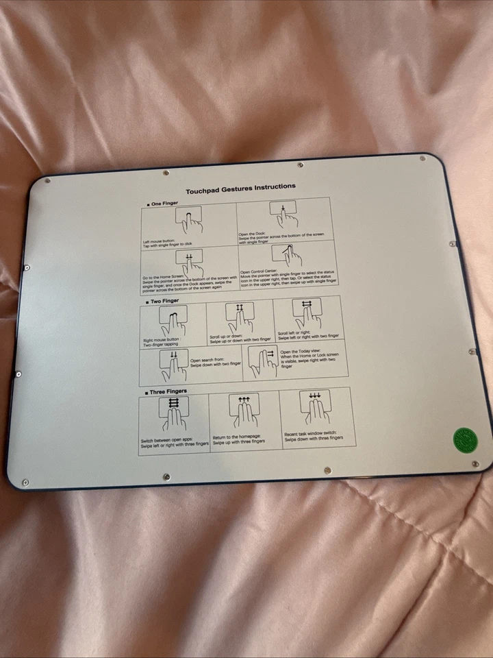 Wireless Keyboard Case with Mouse… Turn It Into An Ultra Portable Laptop! - Image 4 of 4
