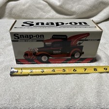 Snap On Tools Model A Wrecker Tow Truck Die Cast Coin Bank 1:25 NIB Die Cast