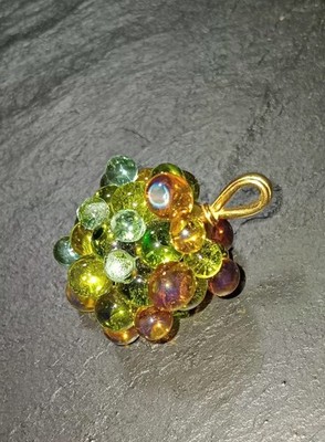 Kettenanhänger ''Riesling'' Glastraube Handgefertigt Unikat goldfarbene Öse 40mm