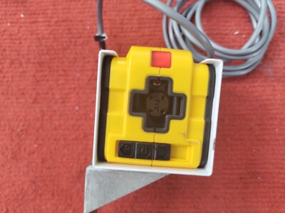 P:MP7 STANLEY CUBIX STHT77340  cross Line Laser W/ brackage