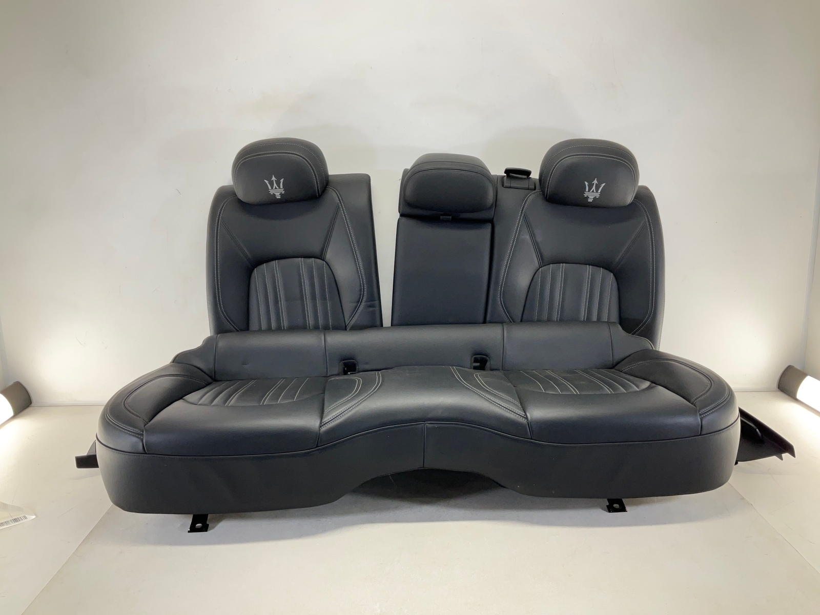 17-20 MASERATI Levante Rear Seat