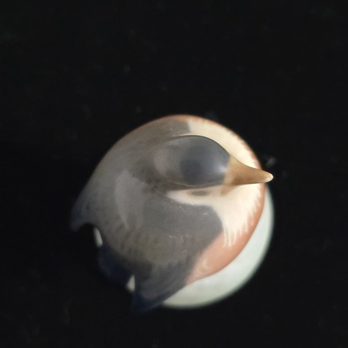 Vintage Royal Copenhagen Bird Figurine Denmark 2238 Small Porcelain Hand Painted - Picture 12 of 24