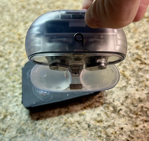 Clear Beats Studio Buds + Pro Buds True Wireless Noise Cancel Translucent Earbud - Bild 12 von 19