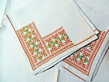 Vintage Fine Linen TEA TRAY CLOTH with TWO NAPKINS Exquisite embroidery