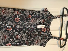 NWT Loft 4 fit and flare dress knee length grey color floral print