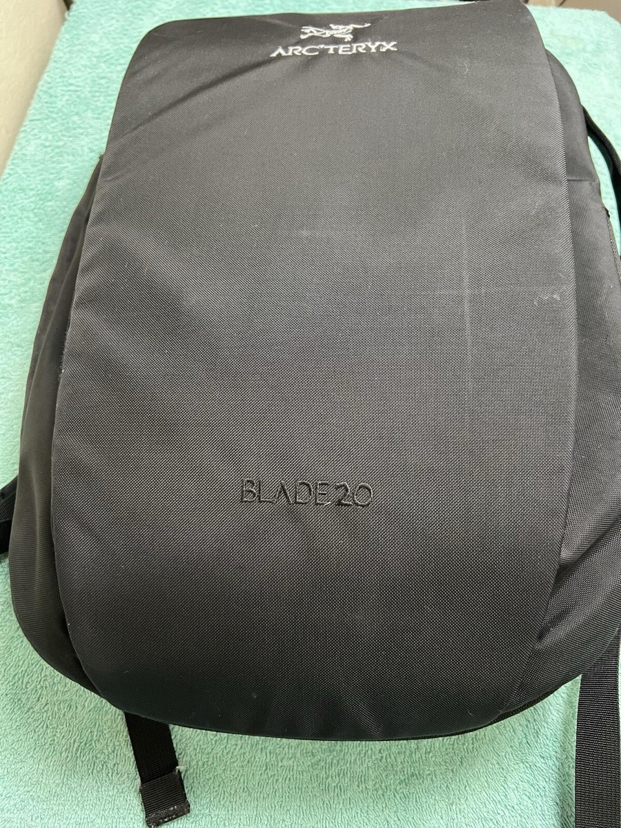 Arc'teryx Blade 20 BackPack (Black) | eBay Arc'teryx Blade 20 BackPack (Black) | eBay