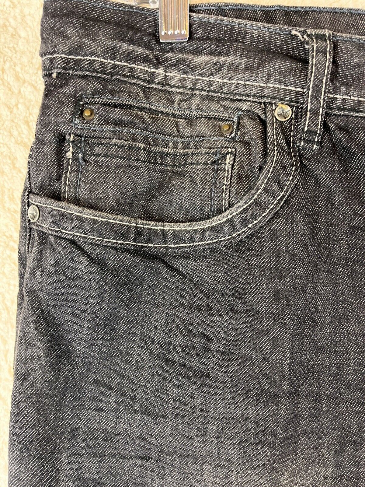 Picture 4 of 19