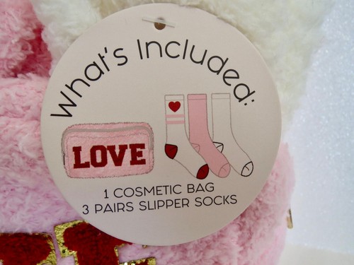 New in Pkg 3 Pair Valentine's HEART SOCKS & Zippered Makeup Bag LOVE Pink & Red - Picture 3 of 8